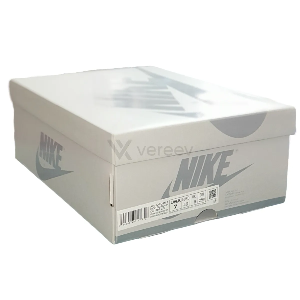 Sample photo 8, Box Label: the shoe box with its label on the side